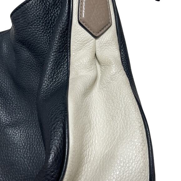 Marc by Marc Jacob’s Convertible Hobo Bag - Picture 4 of 9